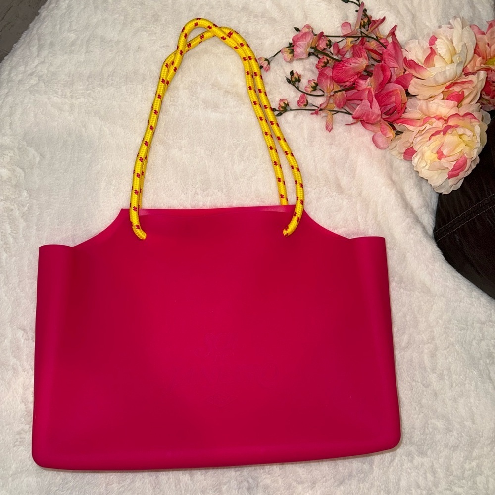 NWOT Sol de Janeiro Vibrant Pink Tote with Yellow Rope Handles
